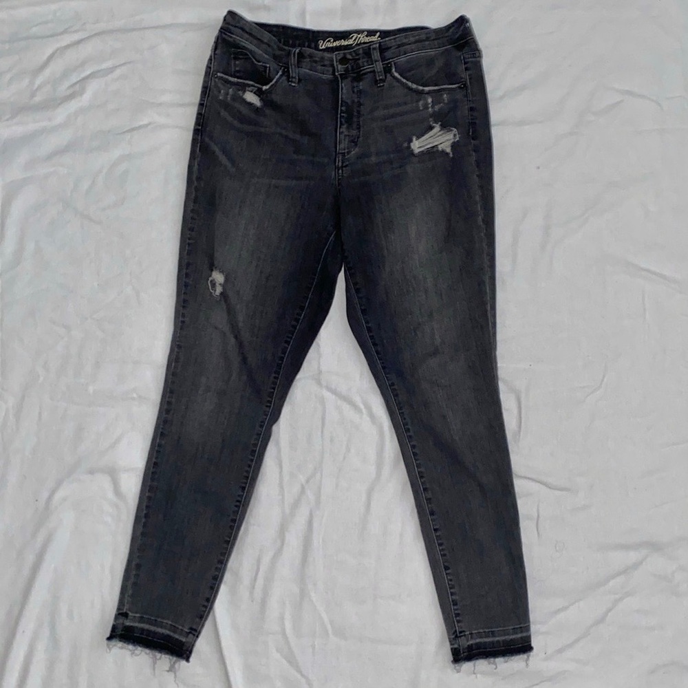 Universal thread grey vintage jeans!!!